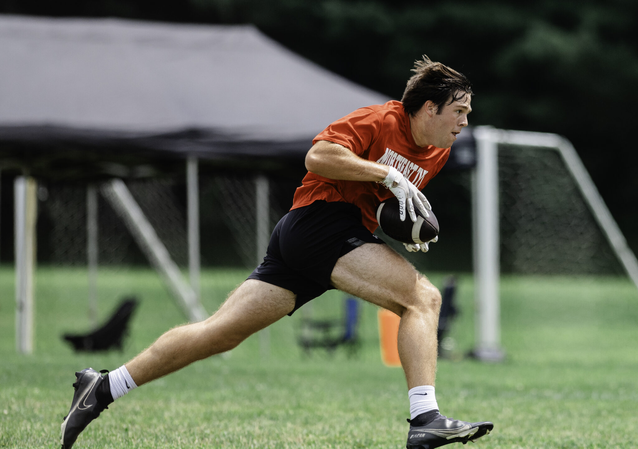 magicians-local-teams-put-on-a-show-at-7v7-football-tournament